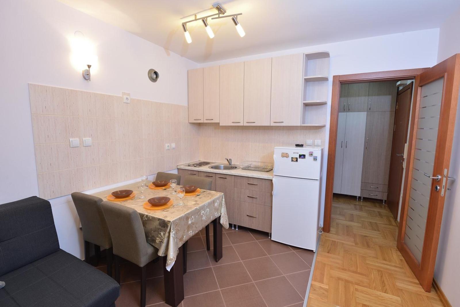Vrnjačka Banja Studio Apartman Zvezdana Noc מראה חיצוני תמונה